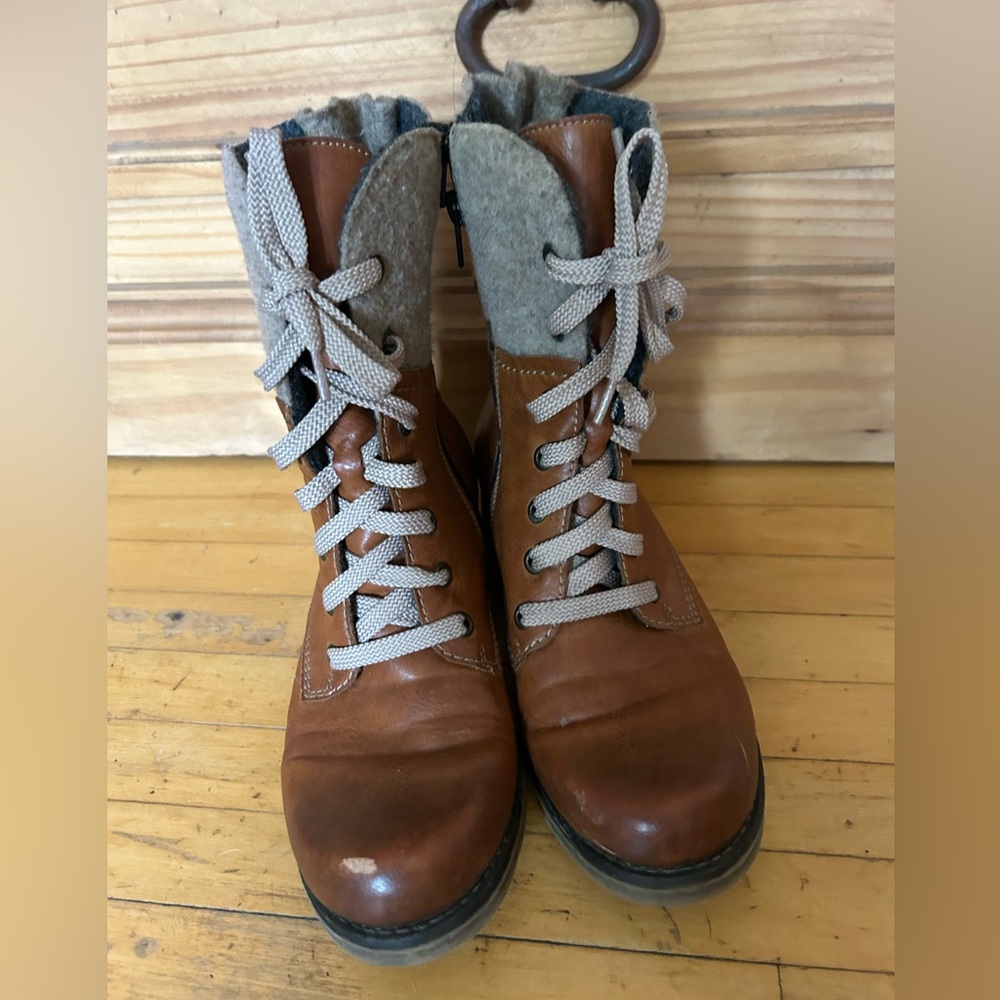 RIEKER Leather Lace Up Felt Lined Boots - Picture 2 of 7